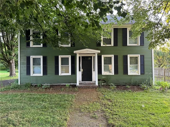 5625 Norman Ave, Mexico, NY 13114