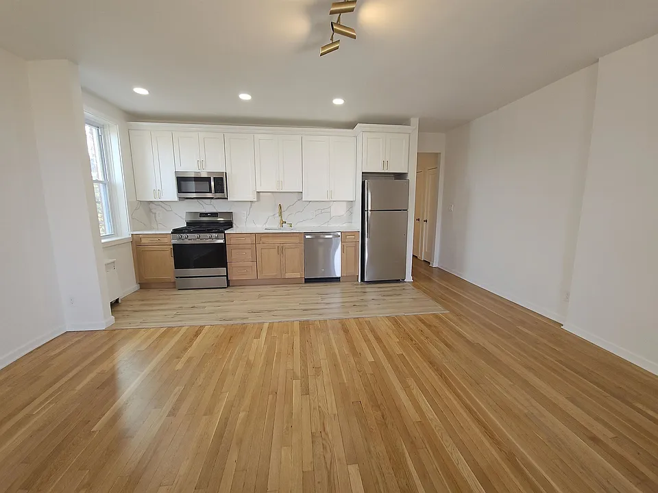 1700 Kennedy Blvd #42