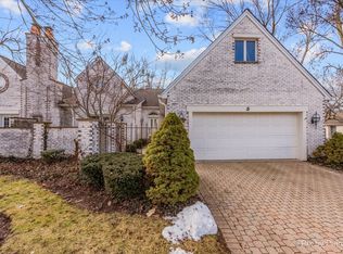 5 Glengarry Ln, Sugar Grove, IL 60554