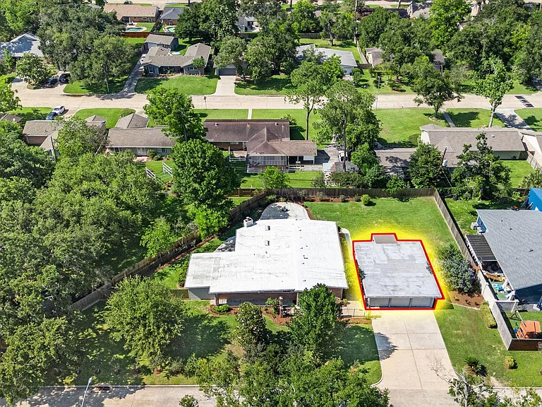 10310 Mayfield Rd — Photo 44