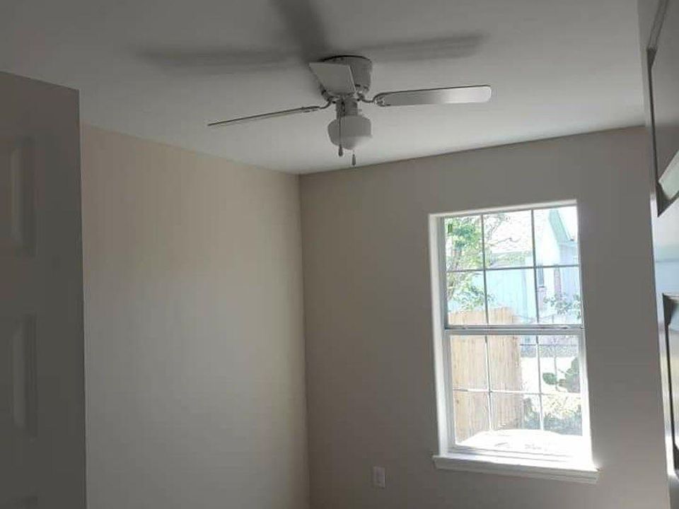1st image of 3424 Gardenia St #1