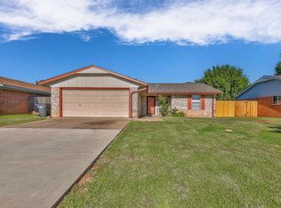 1024 SW 61st St, Lawton, OK 73505
