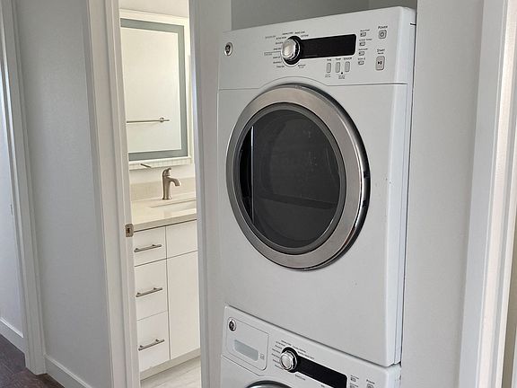 5th image of 663 W 35th St #5