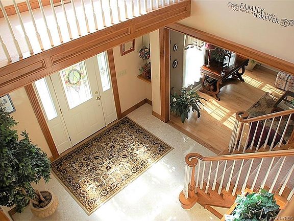 4th image of 6425 Cloverleaf Cir