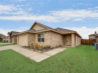 2203 Torch Lake Dr, Forney, TX 75126