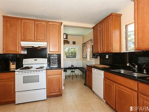 2nd image of 1195 Munich St