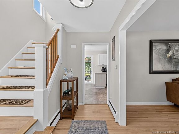 4th image of 805 Yale Ave