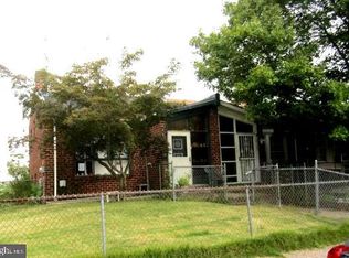 1913 Pierce Ave, Camden, NJ 08105