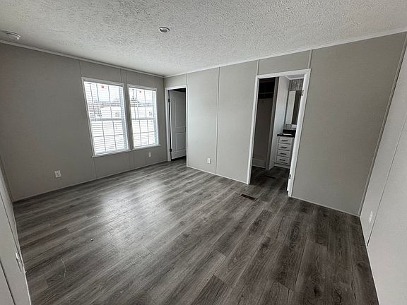 5th image of 4802 Amersham Ct