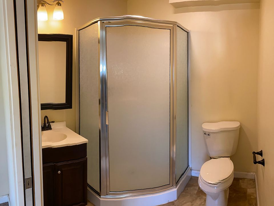 2nd image of 1172 Chambers St APT 7