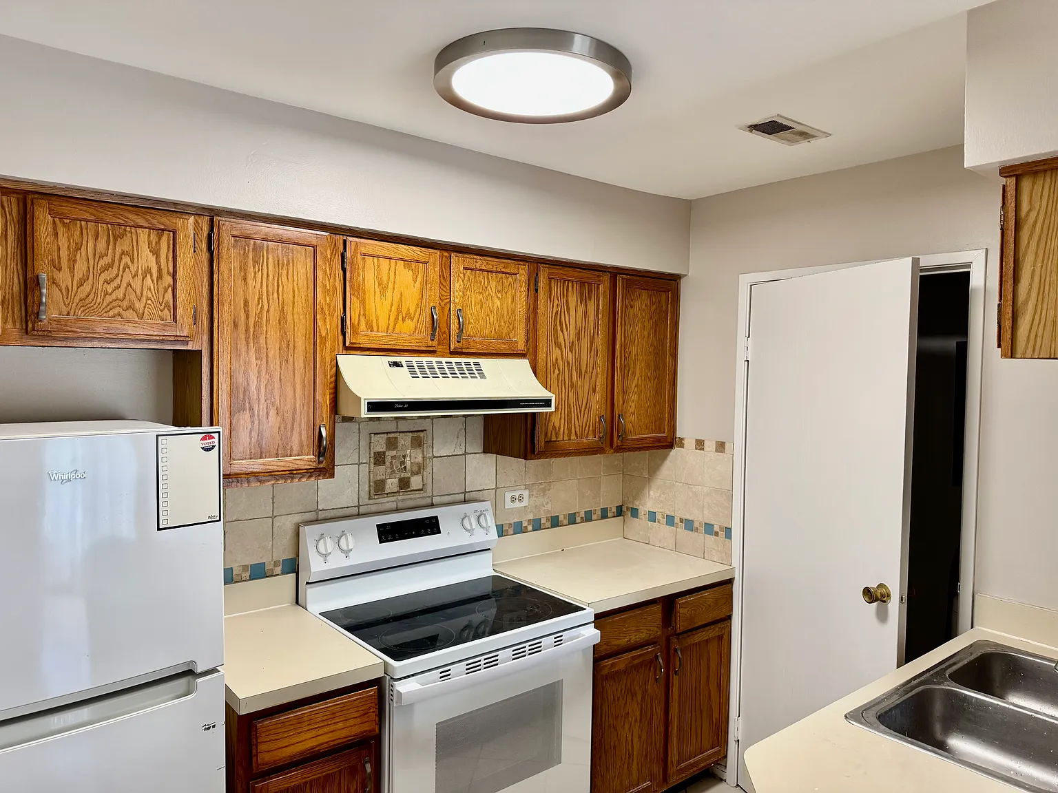 1 bed, $1,400 — Photo 4