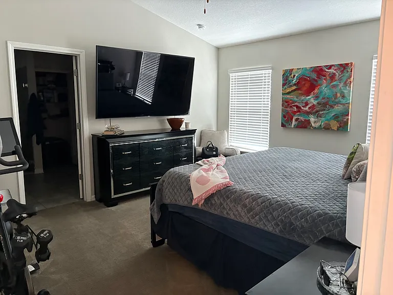 589 Seville Pkwy — Photo 13