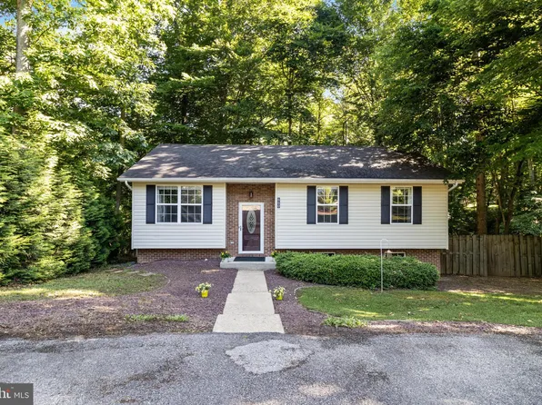 660 Los Alamos Ln, Lusby, MD 20657