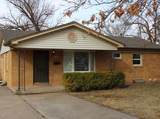 160 W Alexander Dr, Haysville, KS 67060