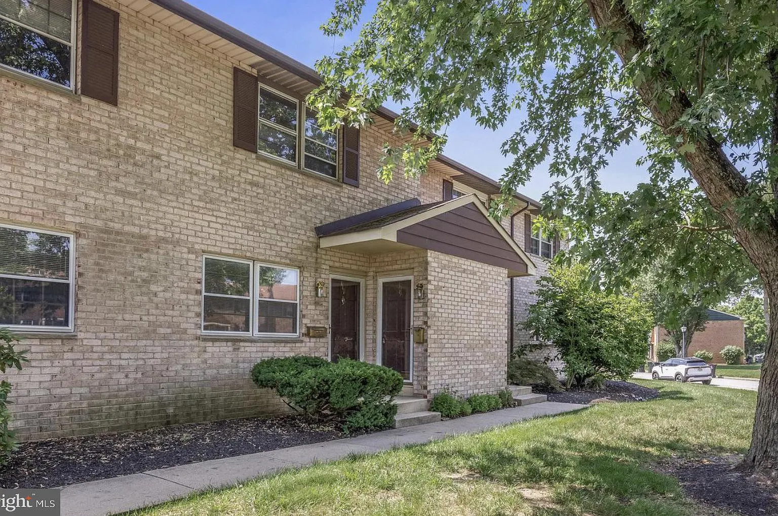 1 bed, 1.0 bath, 868 sqft, $2,000 — Photo 3