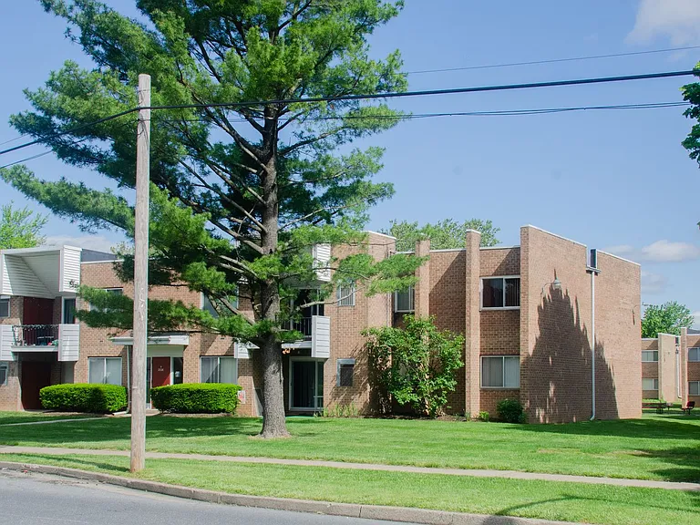 2132 Pennsylvania Ave — Photo 17