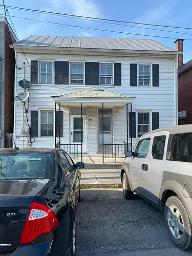 105 E Main St #2 Photo 1