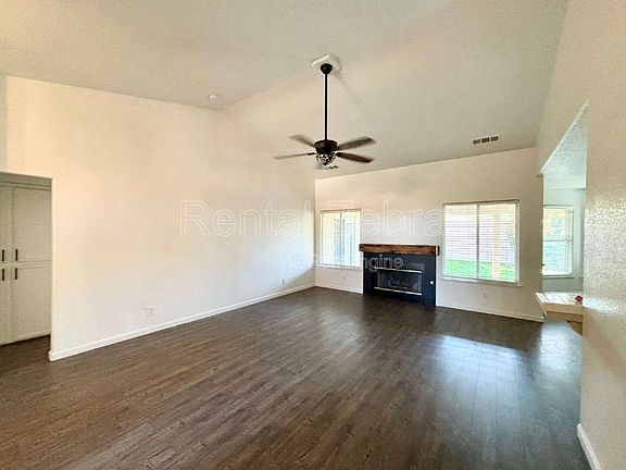 4th image of 736 Redwing Dr