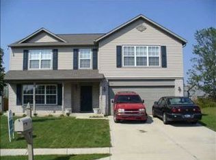 904 Heatherwood Dr, Greenwood, IN 46143