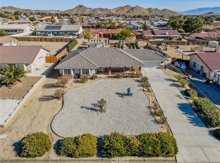 16385 Menahka Rd, Apple Valley, CA 92307