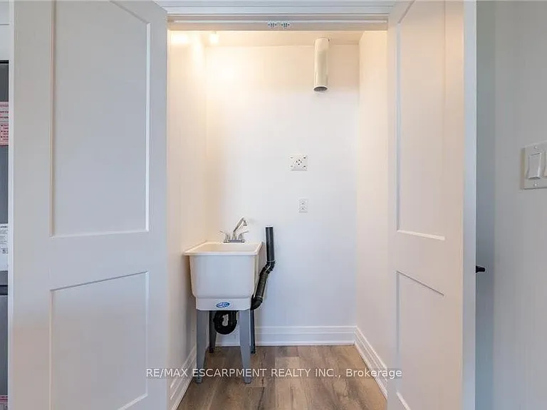 4289 Mountain St #3 — Photo 20