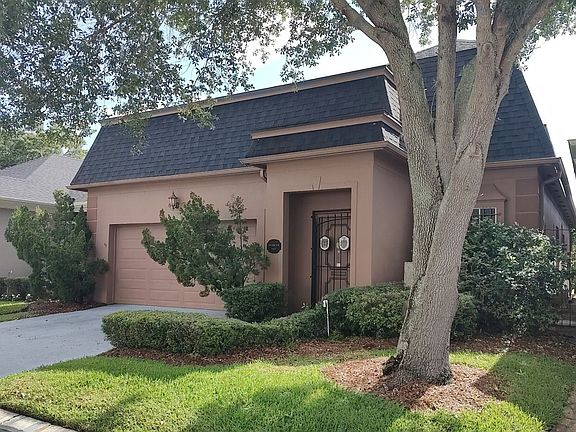2nd image of 903 Sussex Clos #6