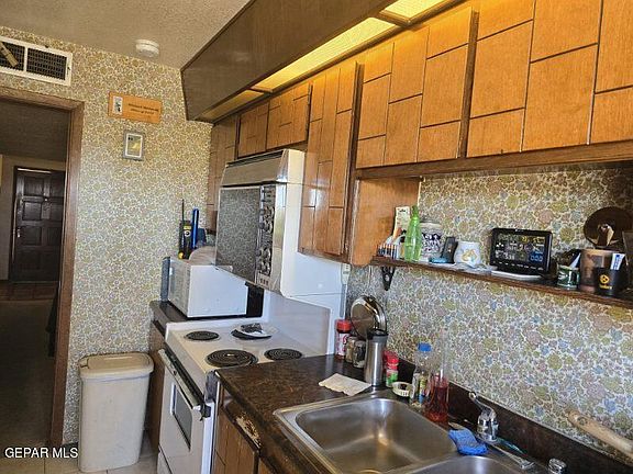 5th image of 1707 Villa Santos Cir
