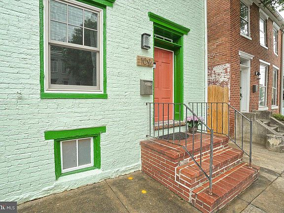 5th image of 109 W 5th St
