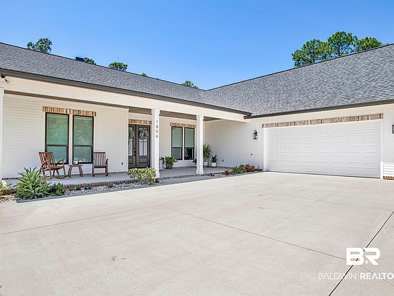 3rd image of 1806 Trevino Dr