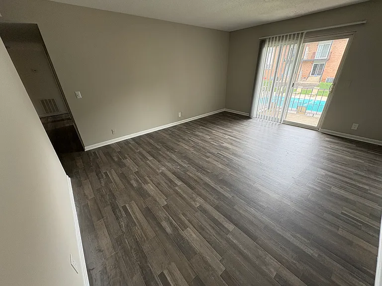 G203 Hickory Hill Ln #G203 — Photo 6