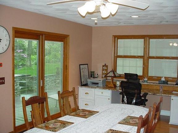 3rd image of 61 Elmwood Dr