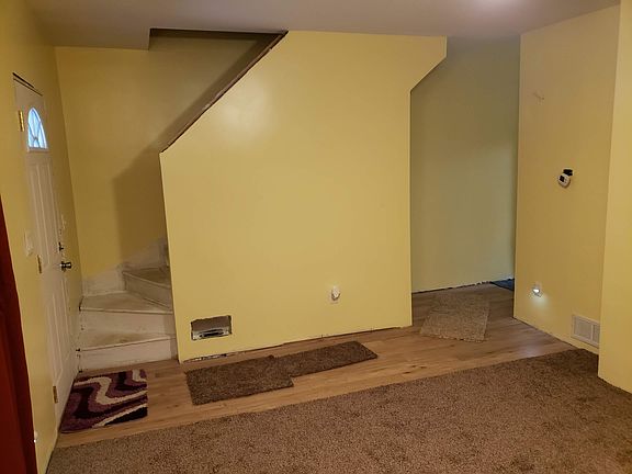 3rd image of 306 Fairbanks Ave