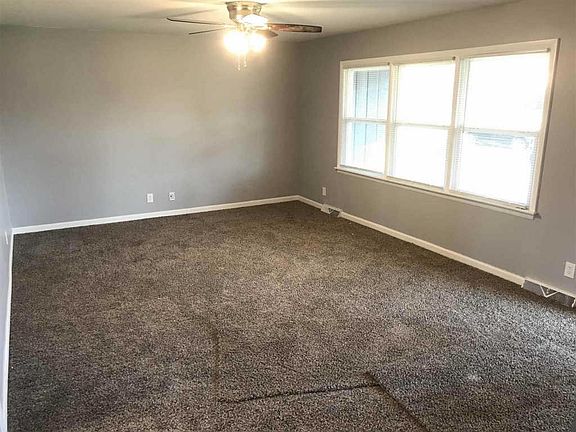 2nd image of 1703 Crystal Ct