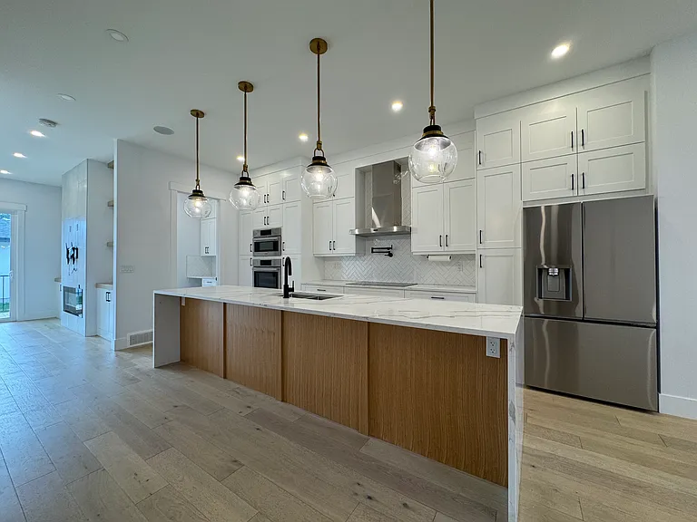 521 23rd Ave NE #521A — Photo 2