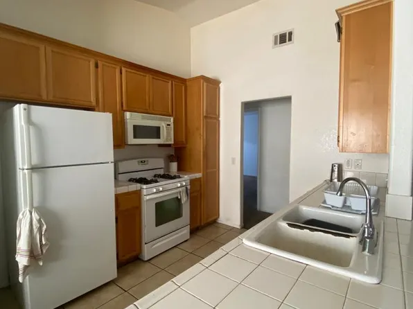 268 E 7th St, Perris, CA 92570