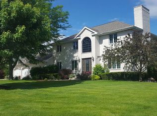 1470 Creekside Dr, Morris, IL 60450