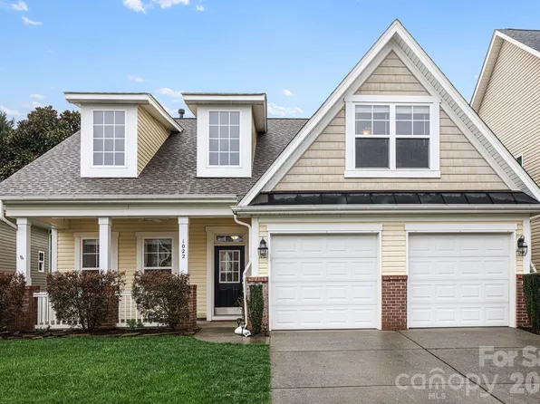1022 Fleming Ln, Matthews, NC 28104