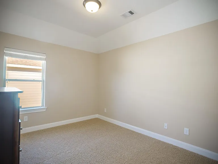 2 Hadlock Pl — Photo 46