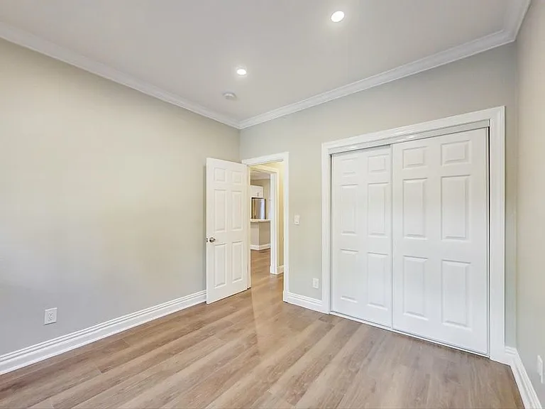 295 Macarthur Blvd #B — Photo 5