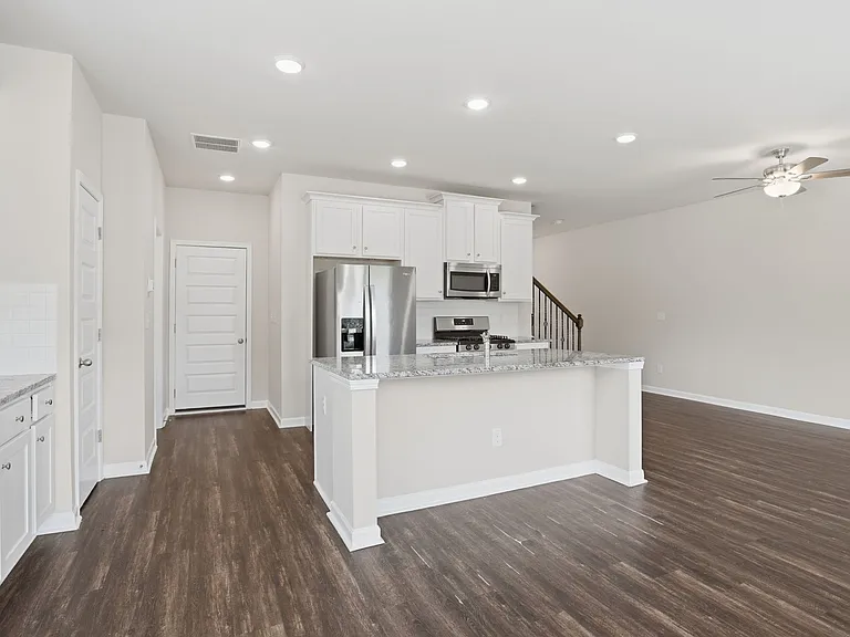3617 Prospect Point Dr — Photo 8