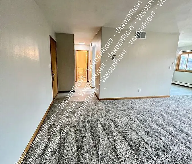 Carriage Hills Apartments — Photo 37