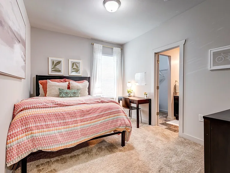 Arlington Cottages and Townhomes-POI-026