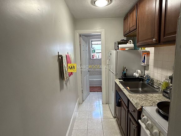 3rd image of 12 Keswick St #7