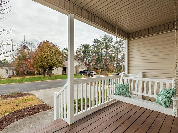 4th image of 1107 Serlio Way