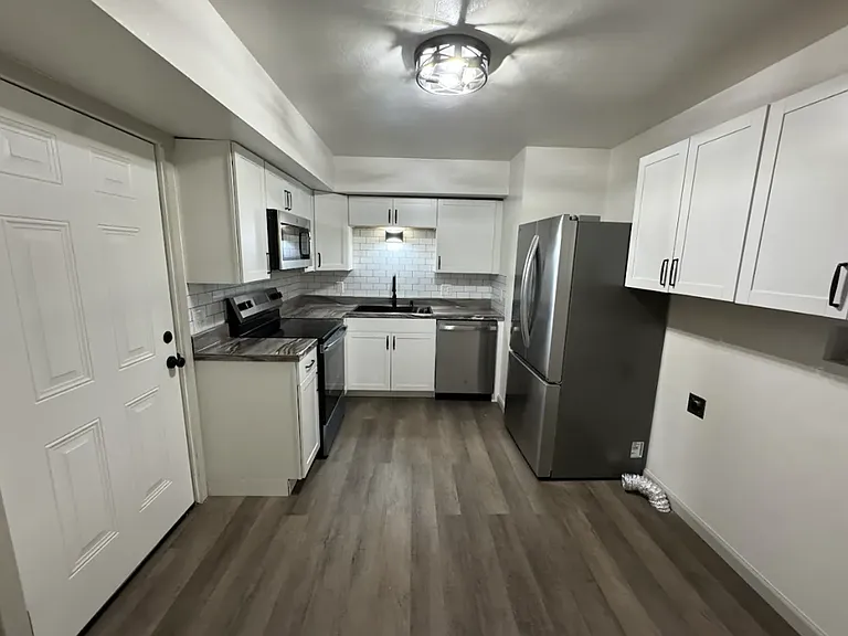 Cypress Townhomes — Photo 42