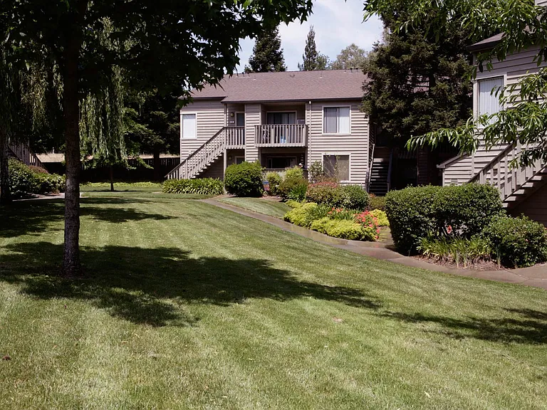 Brookside — Photo 25