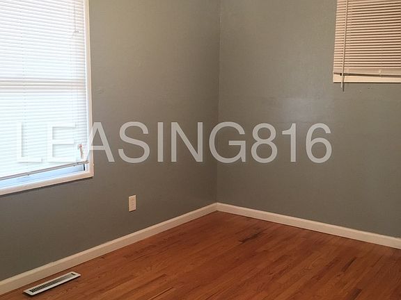 5th image of 4531 Chelsea Ave