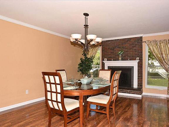 4th image of 7010 Evergreen Meadows Ct