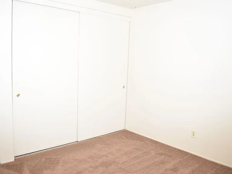 4167 Cherokee Ave — Photo 13