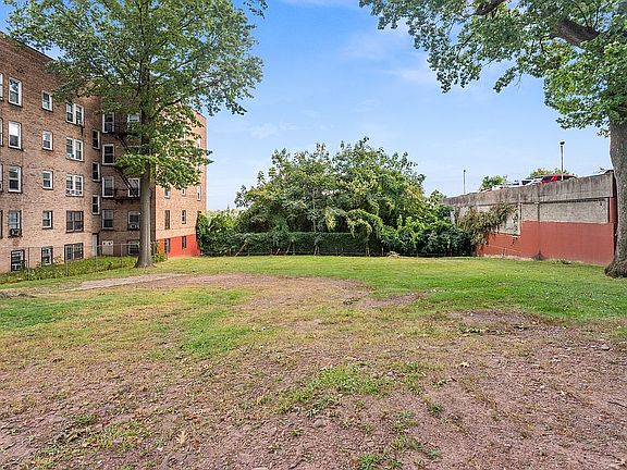 3rd image of 565-571 Mount Prospect Ave